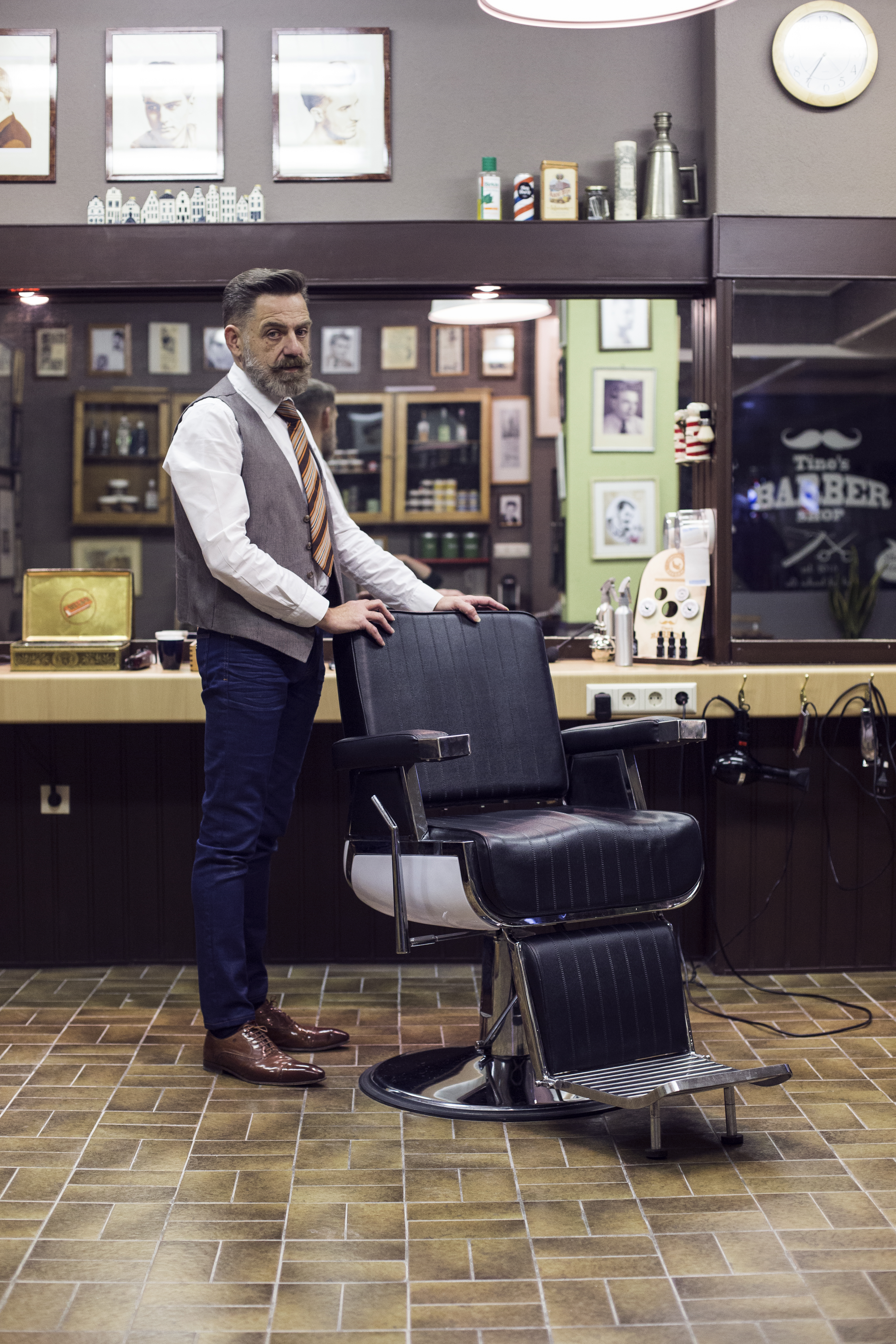 Portret in Tino’s Barbershop